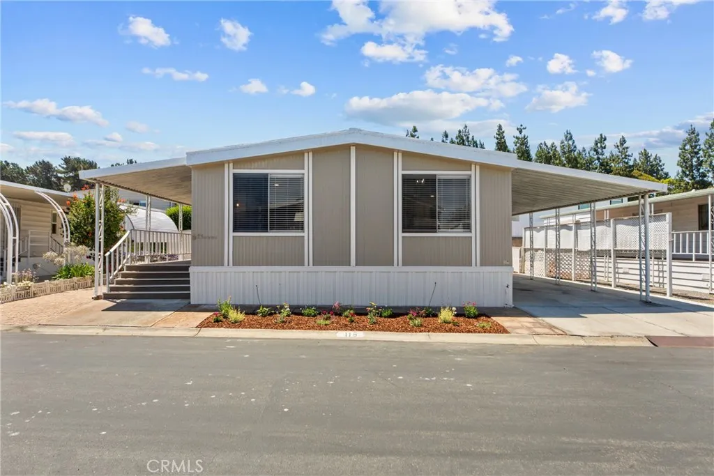 https://cdn.realtyfeed.com/cdn/127/306491162/fe4174aef000307b2e047eea3d38d3f3.webp