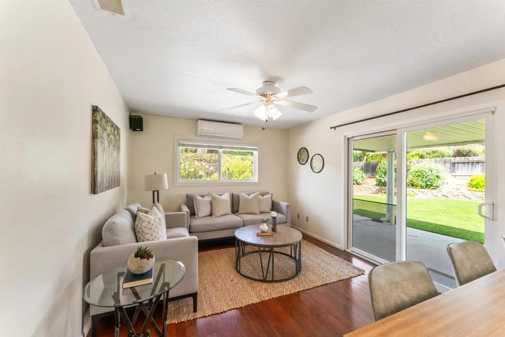 https://cdn.realtyfeed.com/cdn/127/306491168/32e345249f9fd67018b23eacb6253e74.webp