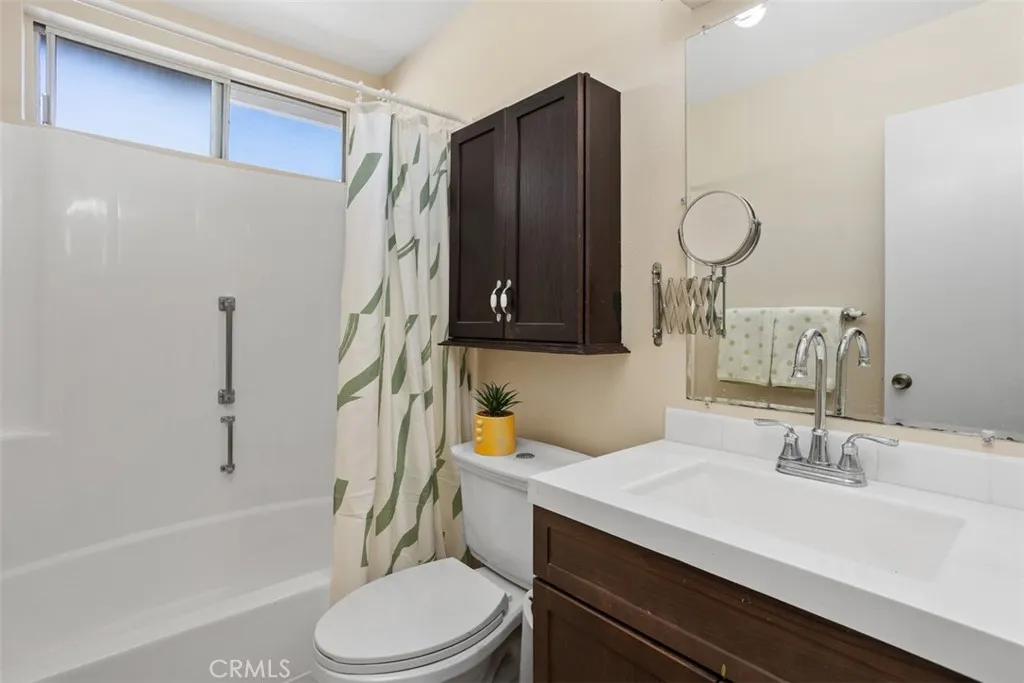 Photo #16: OC25154447 Listing: Photo #16