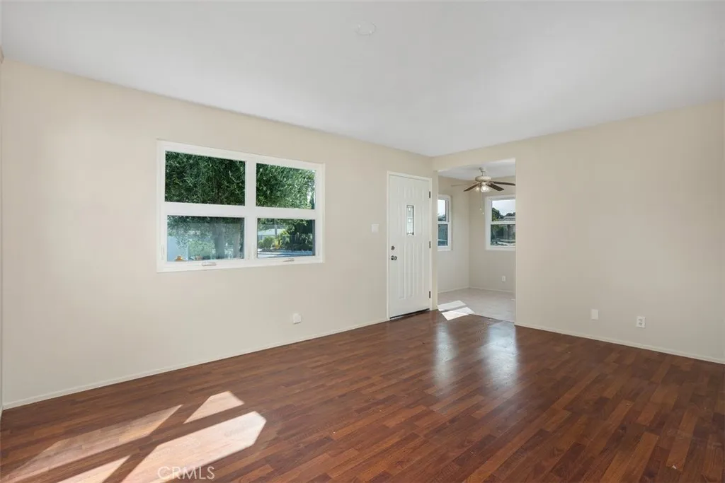 Photo #6: OC25154447 Listing 