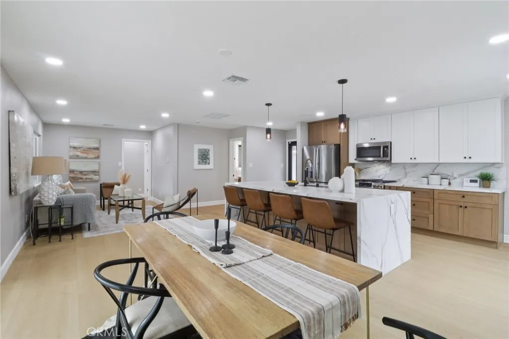 https://cdn.realtyfeed.com/cdn/127/306491185/e453afda8b1bbb22bead74f2f87760ed.webp