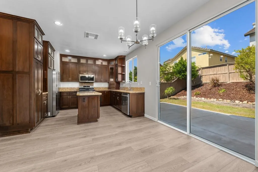 https://cdn.realtyfeed.com/cdn/127/306491187/060d971d36004da727dfb0ee65247566.webp