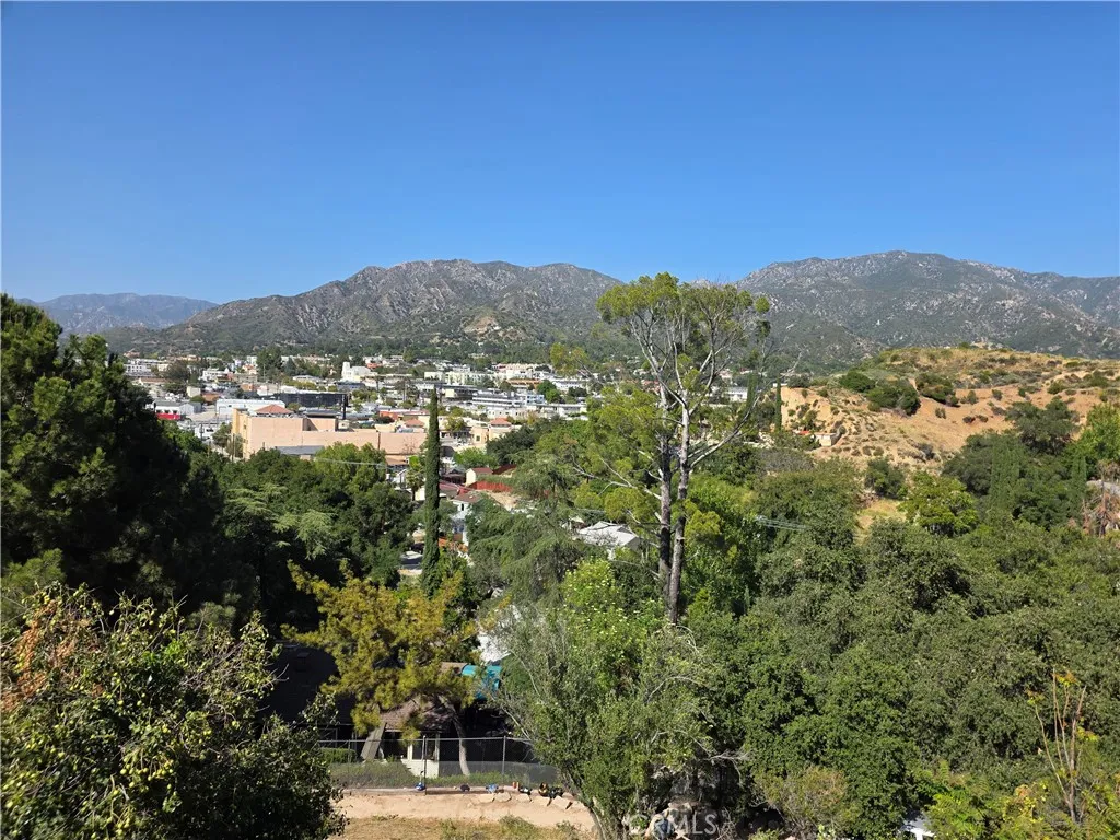 Tujunga, CA 91042