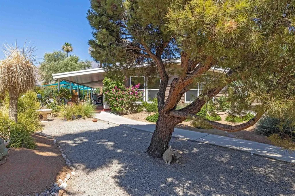 https://cdn.realtyfeed.com/cdn/127/306491290/29b6b3af86931ed3dfef1f7da4b1307f.webp