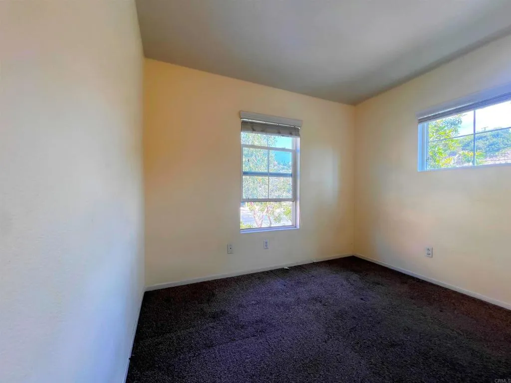 https://cdn.realtyfeed.com/cdn/127/306491434/e5f4f9758f596b0dfadc0d67be9237fb.webp