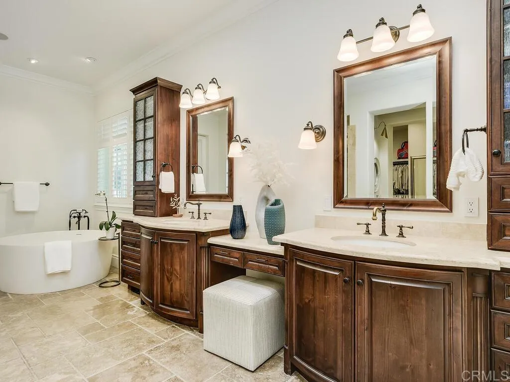 https://cdn.realtyfeed.com/cdn/127/306491468/1abd8532ed7d57521d02c446fbe5f120.webp