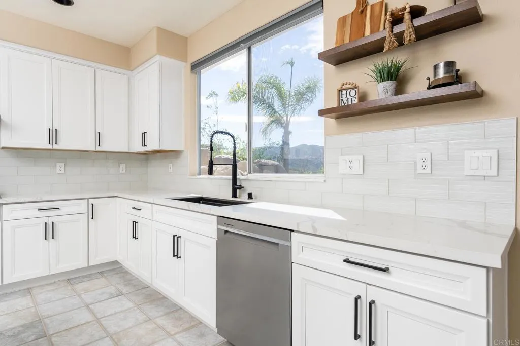 https://cdn.realtyfeed.com/cdn/127/306491508/10de9449b71845f1cde965dfffdb544e.webp
