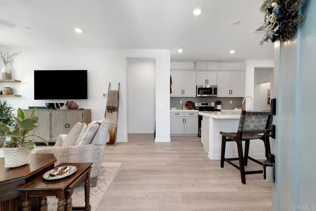 Photo #4: NDP2506901 Listing 