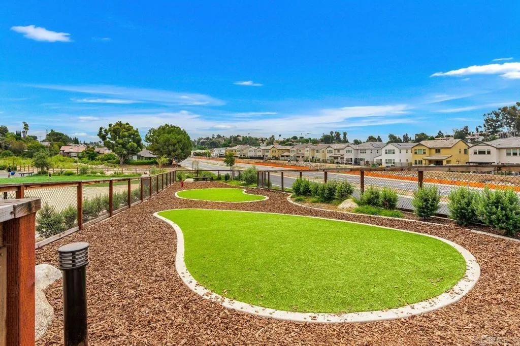 https://cdn.realtyfeed.com/cdn/127/306491581/ca8303c8c44ea8cfe47936e853a2cda2.webp