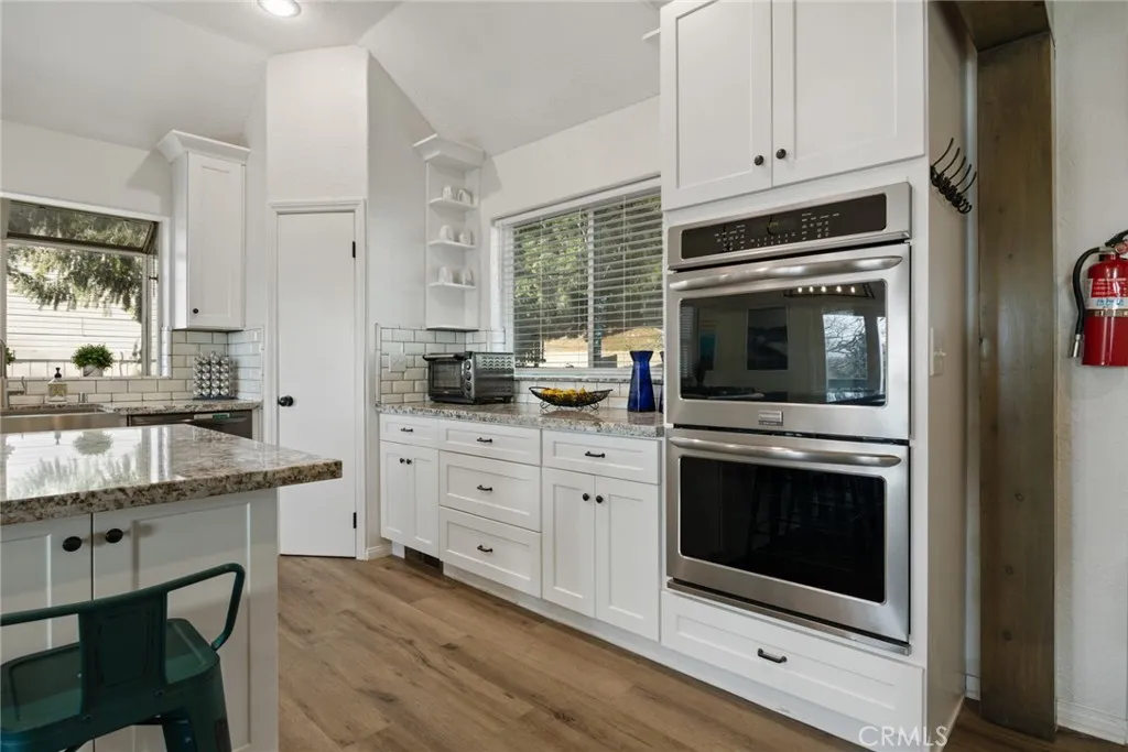 27775 Matterhorn Drive, Lake Arrowhead, CA 92352 - Photo 4 of 43, Lake Arrowhead, CA