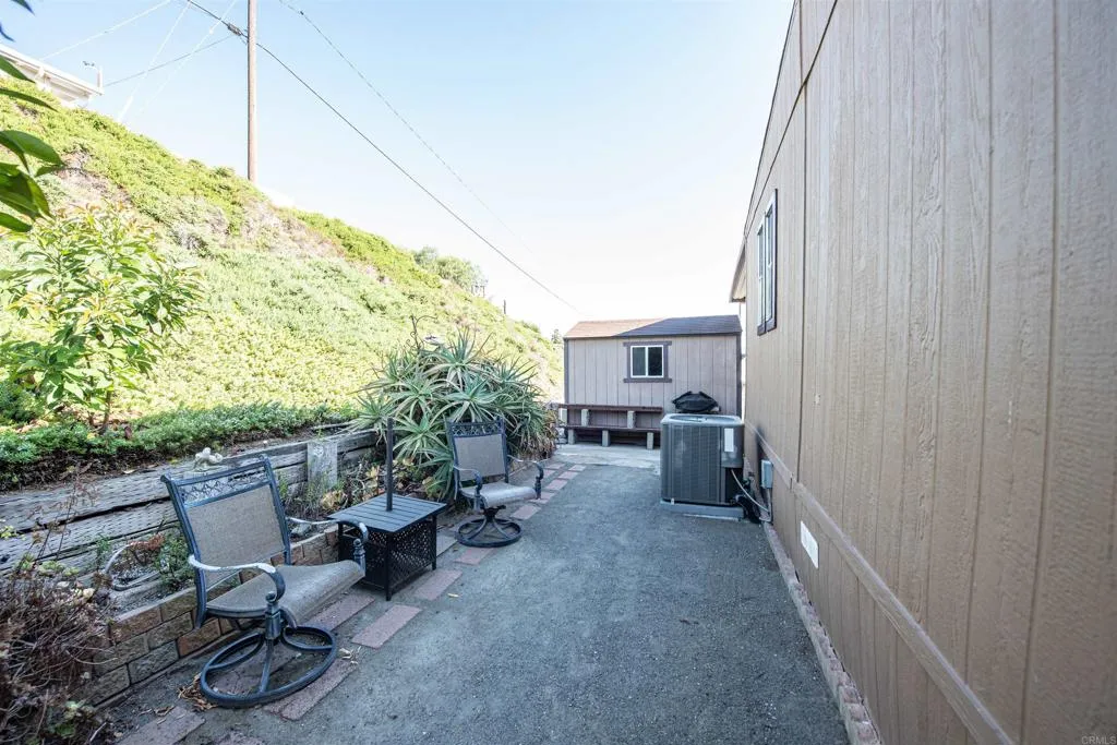 https://cdn.realtyfeed.com/cdn/127/306491705/0c5afee5a8888aeca35e7a817accb32f.webp