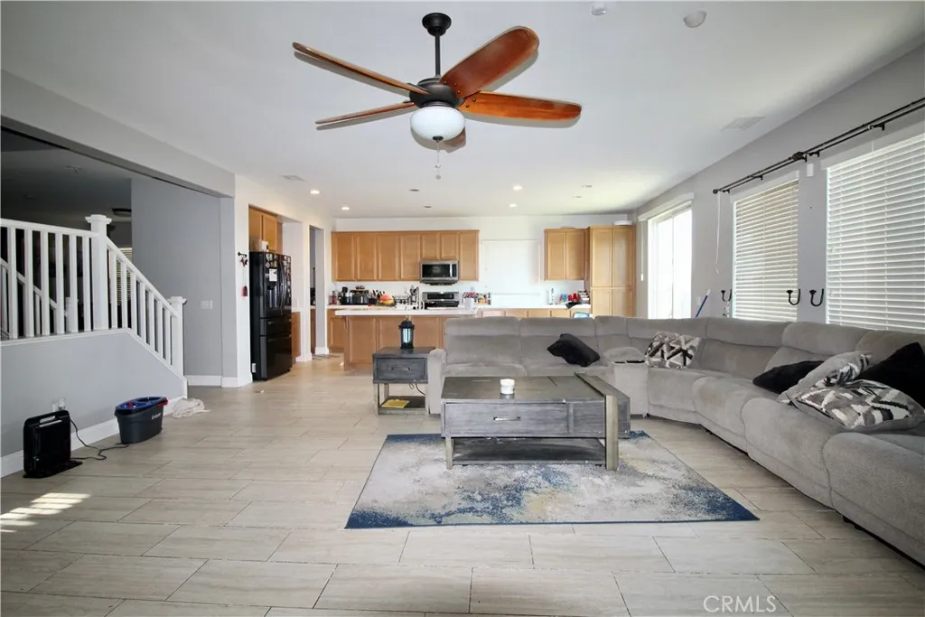 37575 Parkway Drive, Beaumont, CA 92223 - Photo 5 of 11, Beaumont, CA