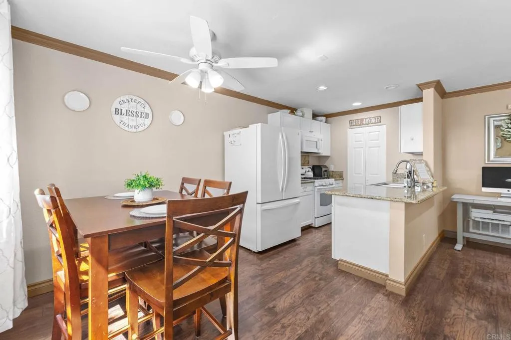 https://cdn.realtyfeed.com/cdn/127/306491803/4cadb0bb456a4009624ca26fa1bb2e77.webp
