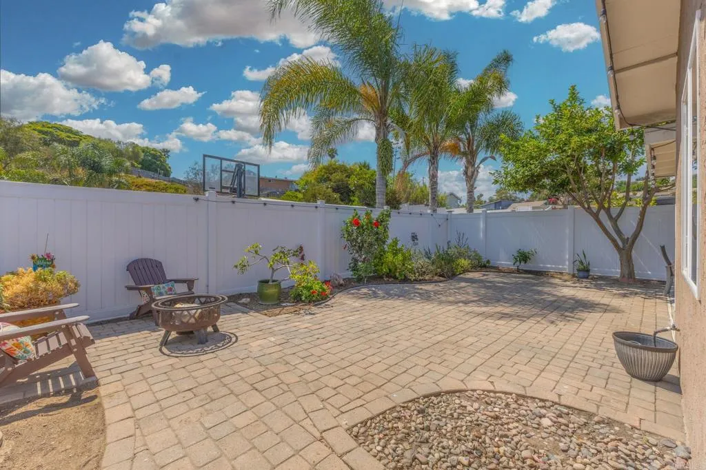 https://cdn.realtyfeed.com/cdn/127/306491803/f3604545be7375c74df9febcc997af3c.webp