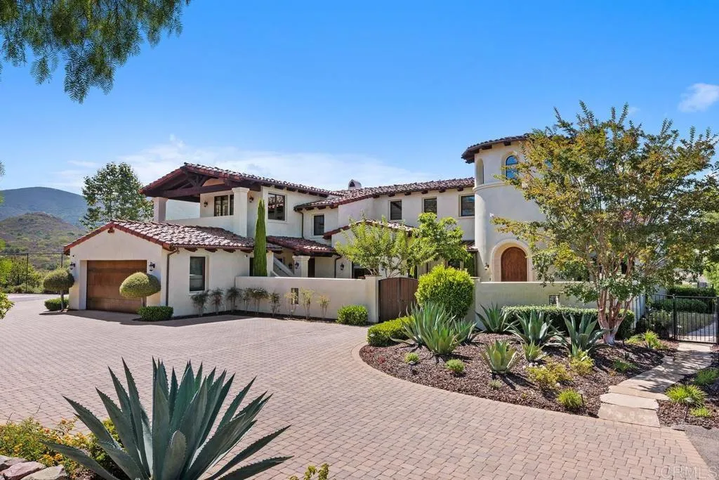 https://cdn.realtyfeed.com/cdn/127/306491819/a810dbcdbd7fadd7968442a20b32e218.webp