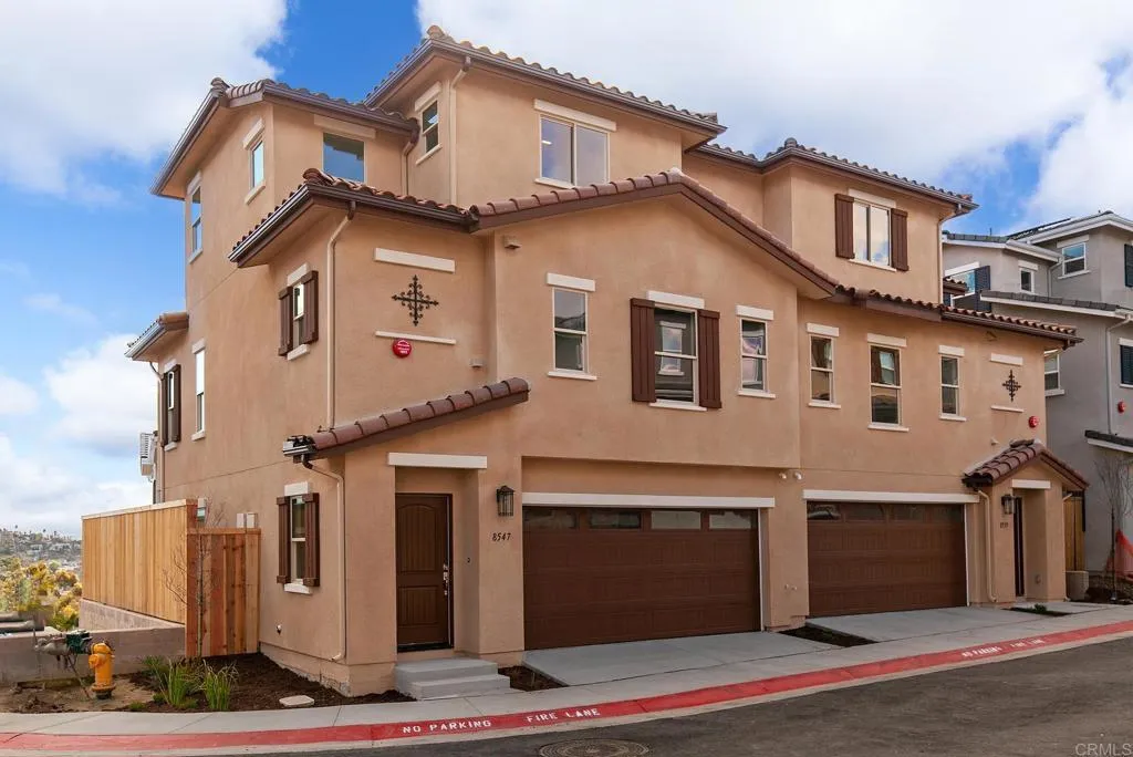 MLS: PTP2505310 Condo For Sale