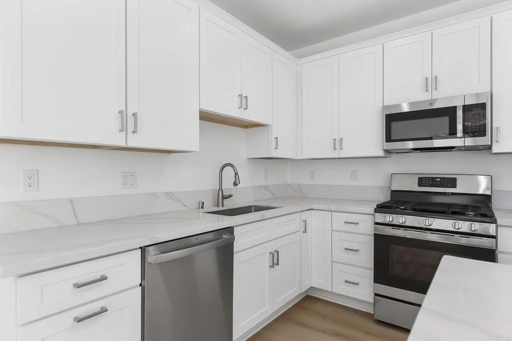 Photo #9: PTP2505310 Listing: Photo #9