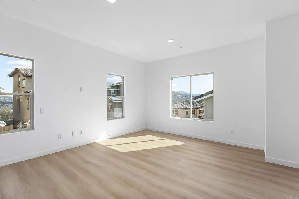 Photo #15: PTP2505310 Listing: Photo #15