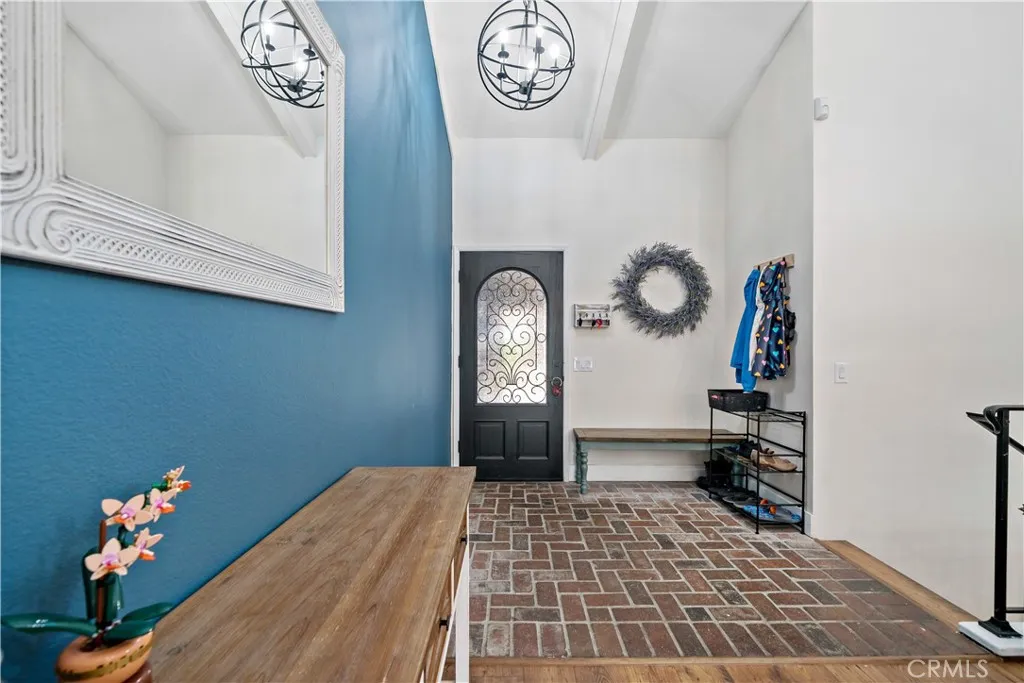 https://cdn.realtyfeed.com/cdn/127/306492004/818e8fddb6442c4df5b4d74bd4b6af5c.webp
