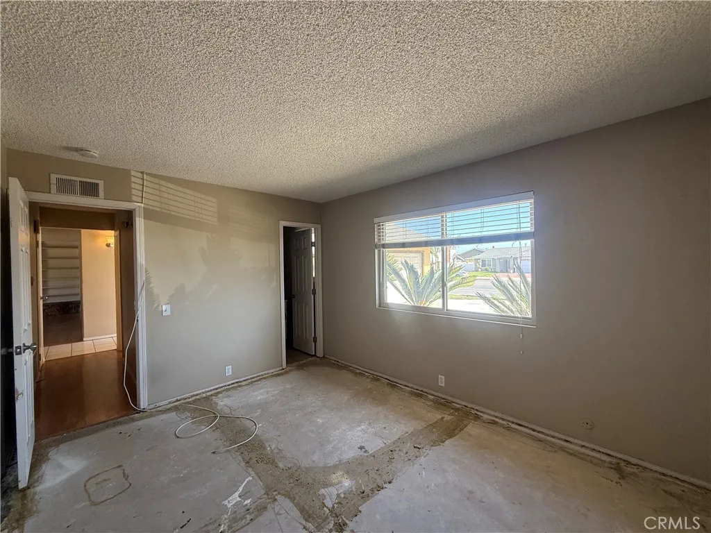 https://cdn.realtyfeed.com/cdn/127/306492006/839002012816e7ba5c57afc217c00c82.webp