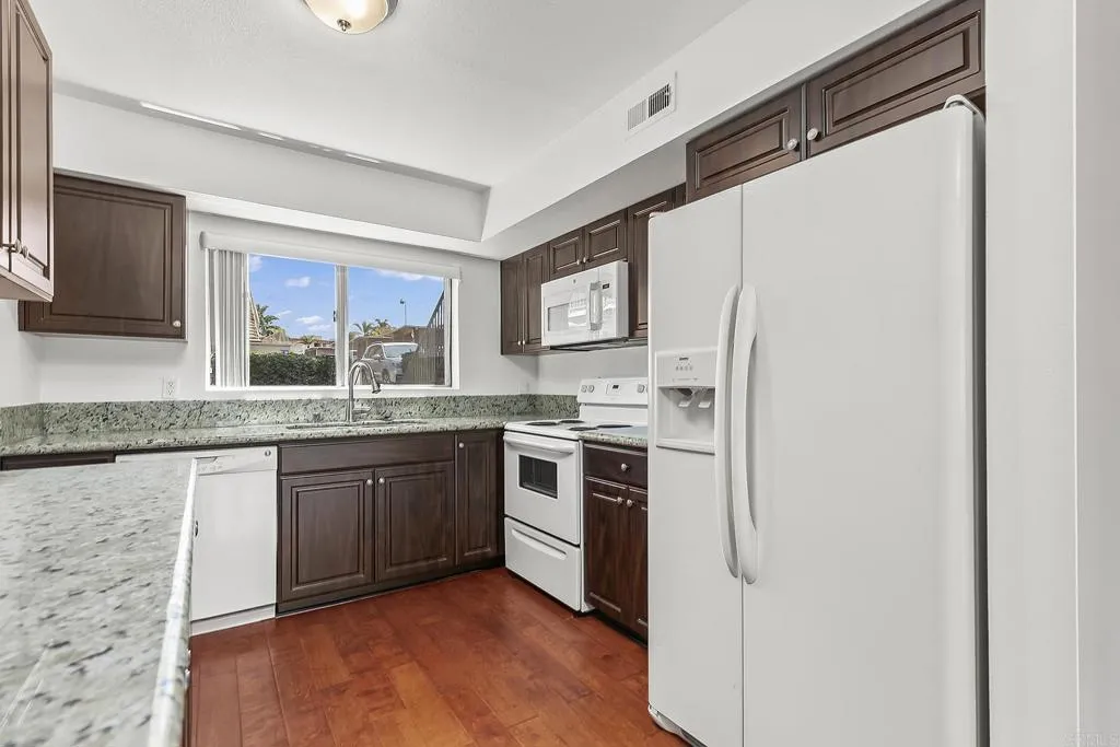 https://cdn.realtyfeed.com/cdn/127/306492175/29da54327f06a2326806f7458b286e67.webp