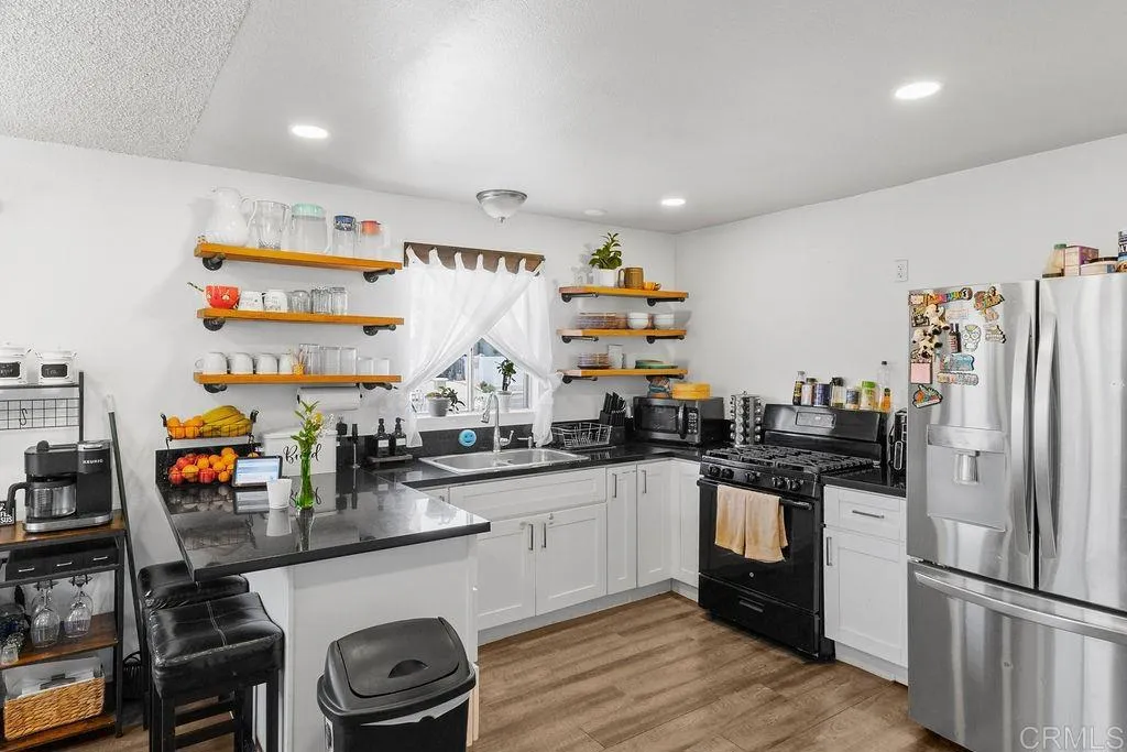 https://cdn.realtyfeed.com/cdn/127/306492179/d4d4819aca7b3674cb27aa2193ce9c42.webp