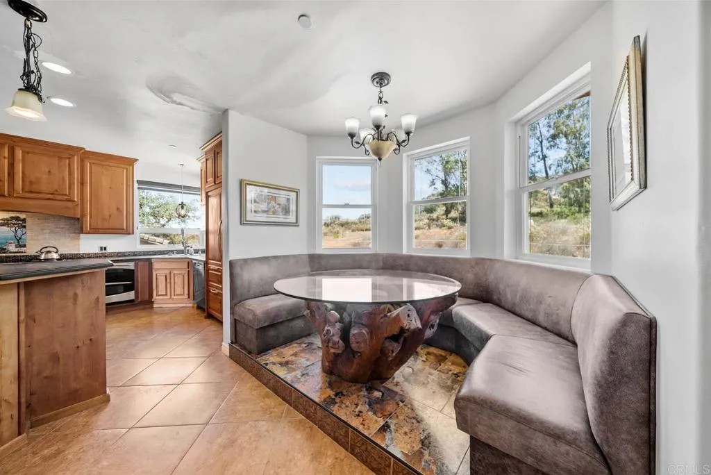 https://cdn.realtyfeed.com/cdn/127/306492192/b2131bed43f4dbb6650bb2c12ab255f6.webp