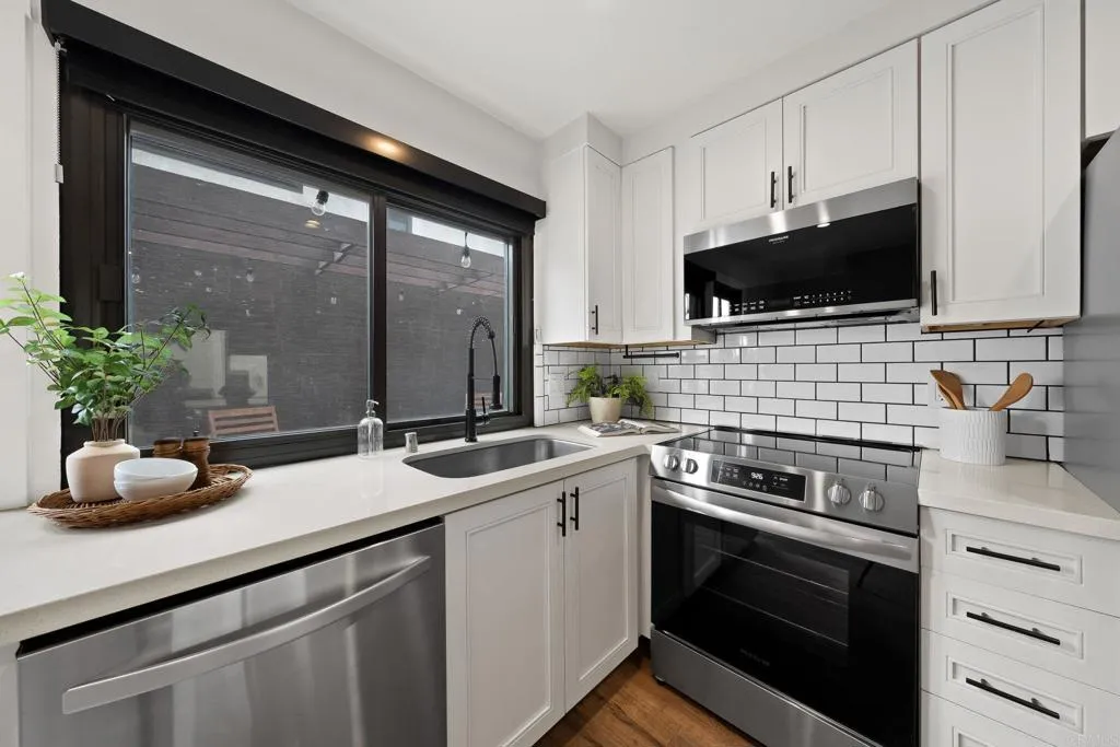 More Details about MLS # PTP2505324 : 2282 CAMINITO PESCADO UNIT 44
