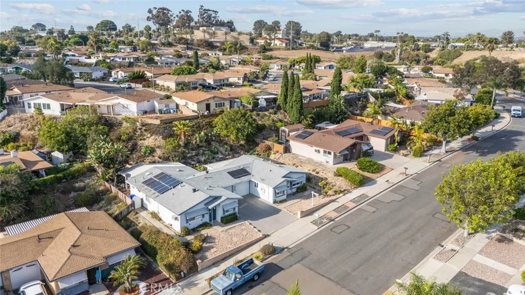 https://cdn.realtyfeed.com/cdn/127/306492265/6d671773c56e5e8739578000aa8a8538.webp