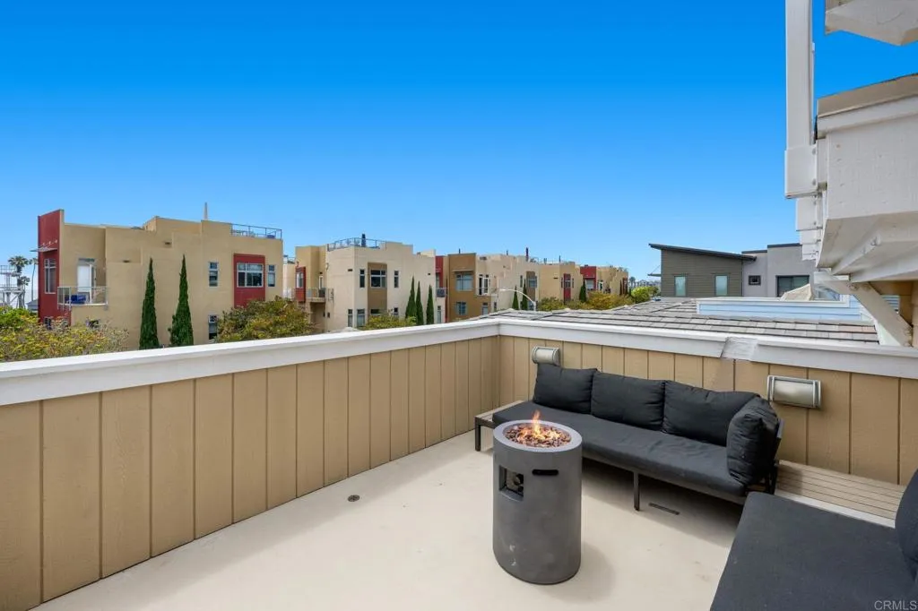 https://cdn.realtyfeed.com/cdn/127/306492318/4ee70319e45f11524c26a88d1f3555bf.webp