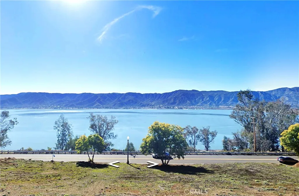 Lake Elsinore, CA 92530