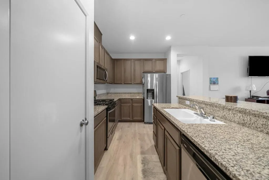 Photo #7: PTP2505330 Listing: Photo #7