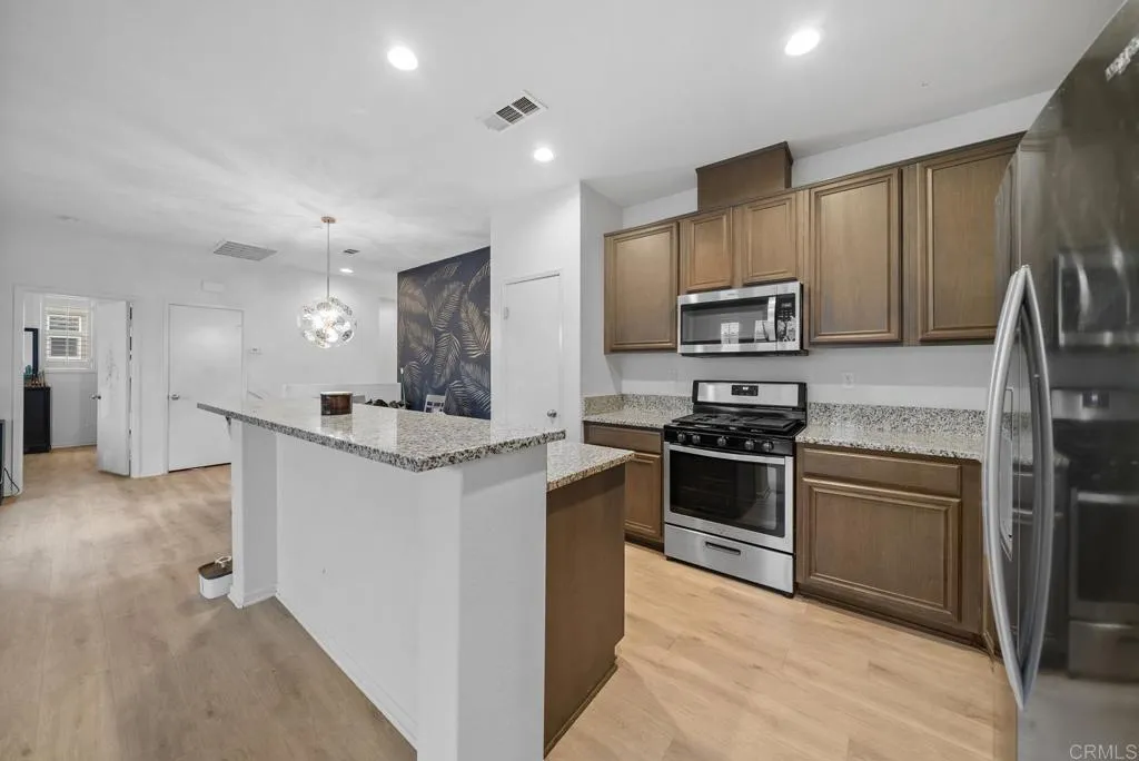 Photo #3: PTP2505330 Listing 