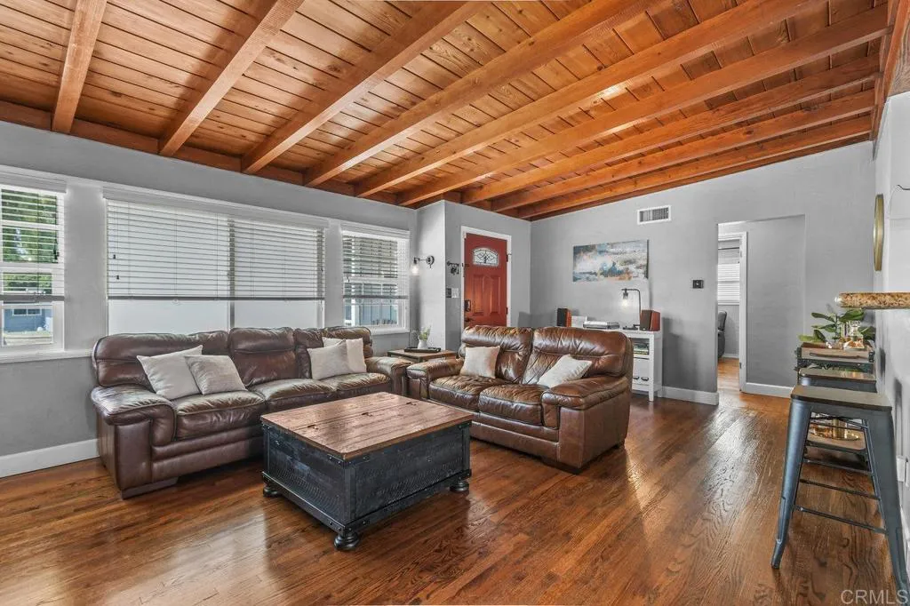https://cdn.realtyfeed.com/cdn/127/306492661/8057f48bfc9fafa12a317e4ba23b8c9d.webp