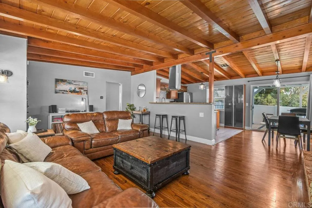 https://cdn.realtyfeed.com/cdn/127/306492661/966c63796ba0a28eb47cae35b0b2c02d.webp