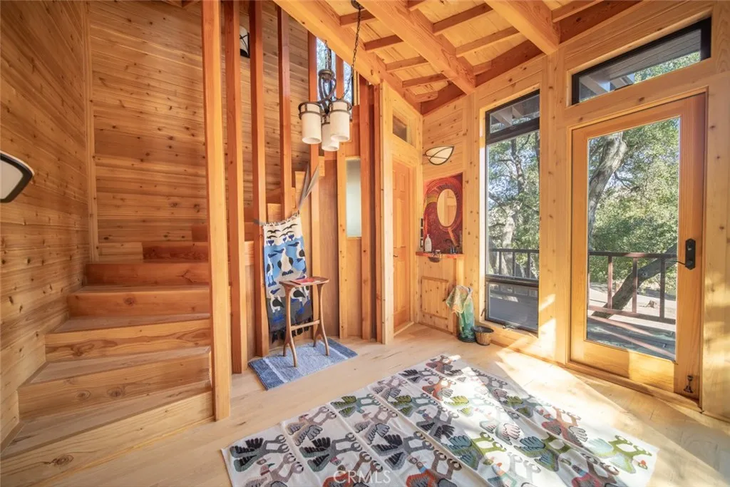 https://cdn.realtyfeed.com/cdn/127/306492684/61b3593611274659bdb888eb7f36cde7.webp