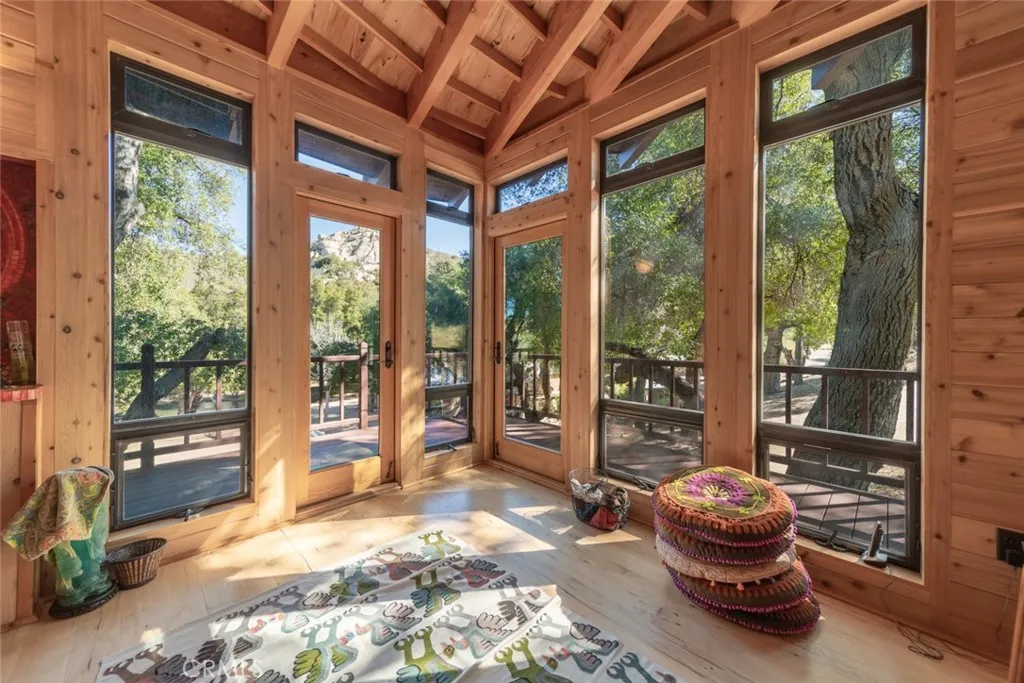 https://cdn.realtyfeed.com/cdn/127/306492684/a2146e8aa5bec83dd0cb6e2c6afdc93d.webp