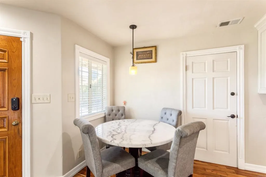https://cdn.realtyfeed.com/cdn/127/306492771/02eec9069c61fa736dbf12a03bd9a83f.webp