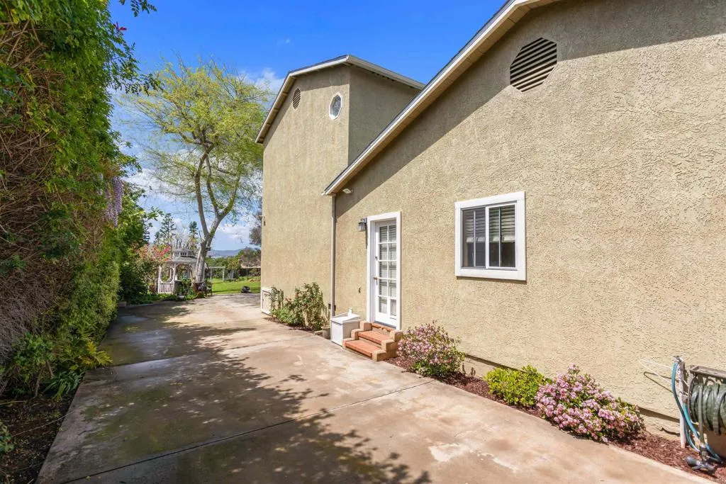https://cdn.realtyfeed.com/cdn/127/306492771/2064fe887ba0f9844714cfa17cd9bf40.webp