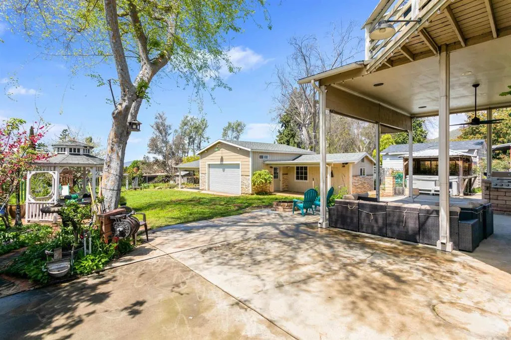 https://cdn.realtyfeed.com/cdn/127/306492771/70604ab3c8cfdd807ad4c017f48859e3.webp