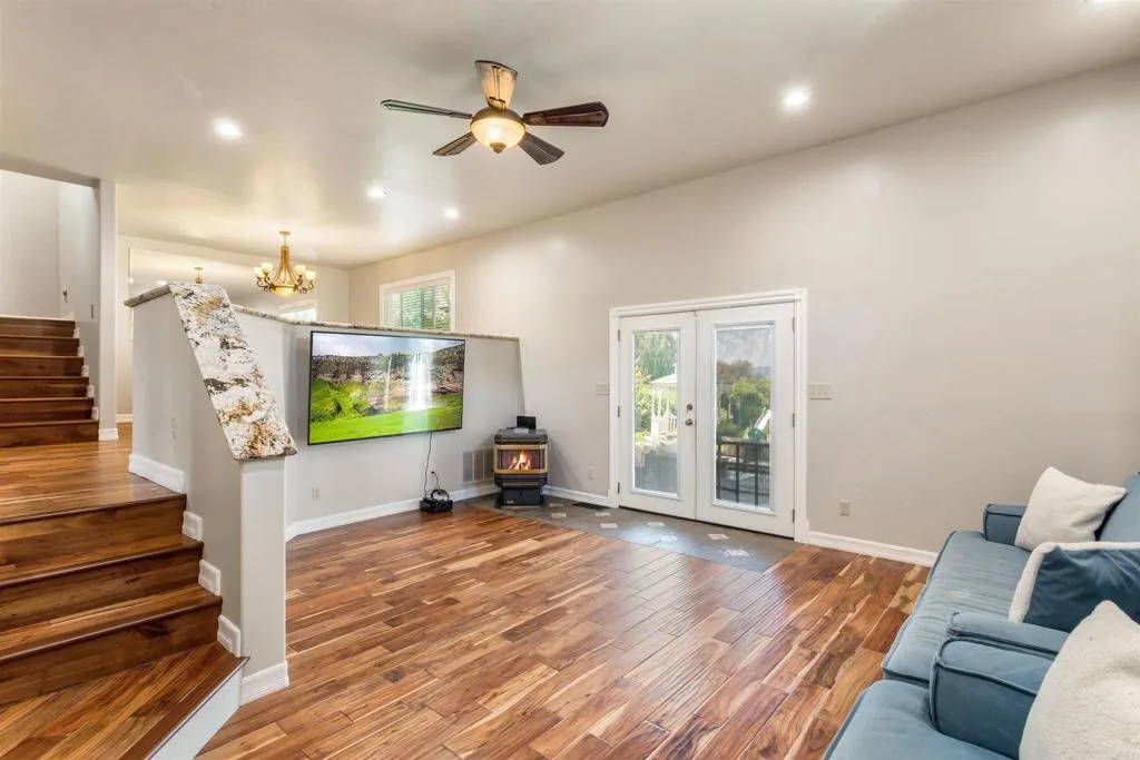 https://cdn.realtyfeed.com/cdn/127/306492771/81252fbf48645eca9d3bdc3e0bfdec50.webp