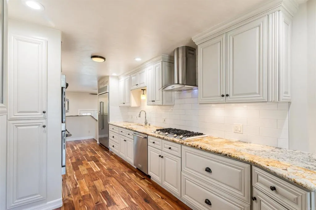 https://cdn.realtyfeed.com/cdn/127/306492771/977ff0ecce47b8d60da108fa93c6ee22.webp