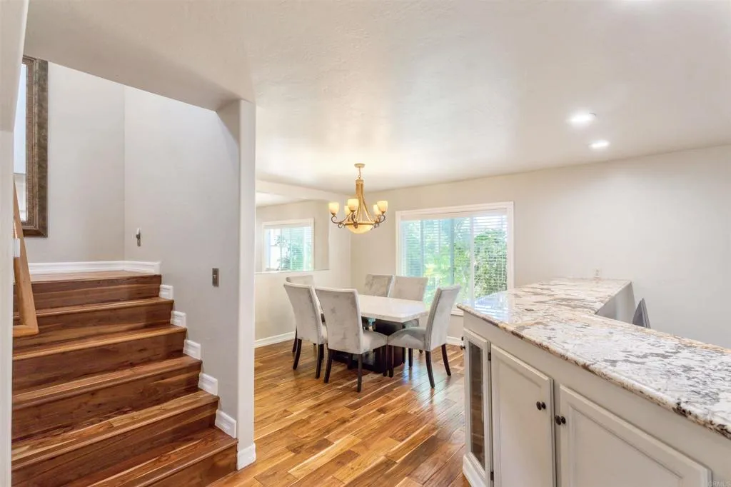 https://cdn.realtyfeed.com/cdn/127/306492771/99b8d6b3d180ce642e4e99278598ee13.webp