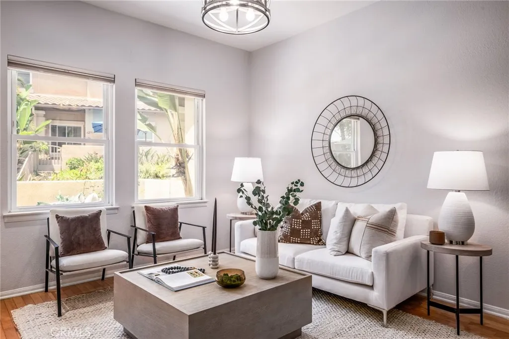 Photo #3: OC25147312 Listing 