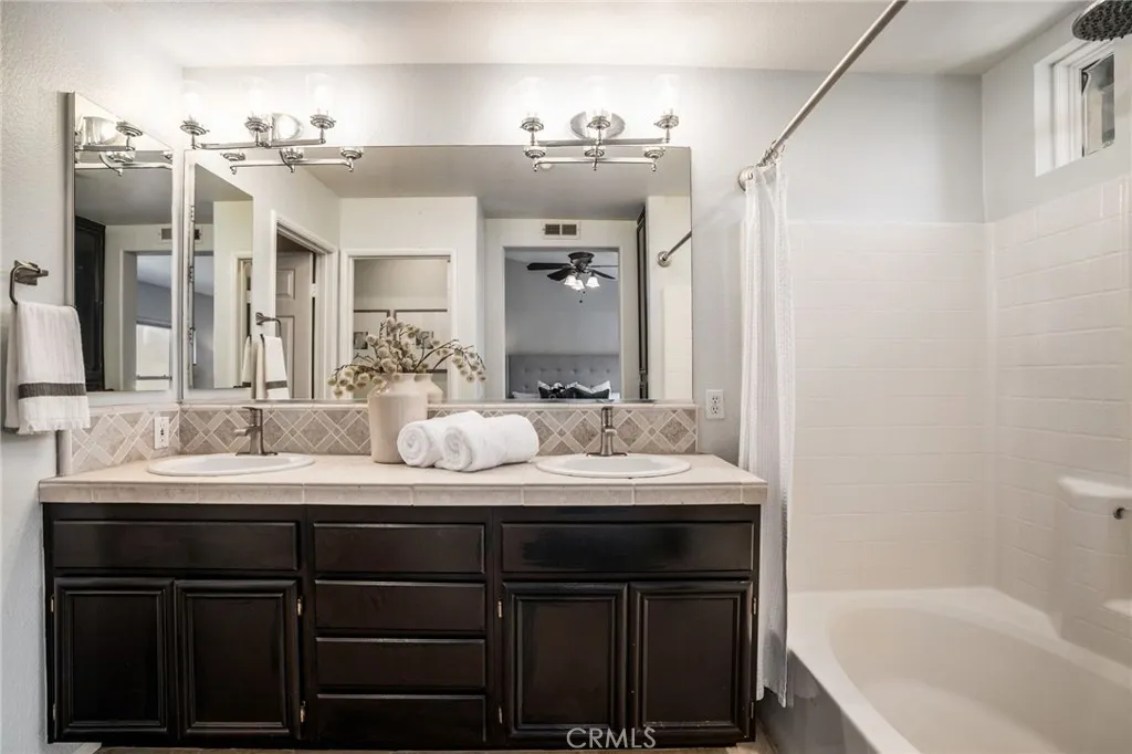 Photo #11: OC25147312 Listing: Photo #11