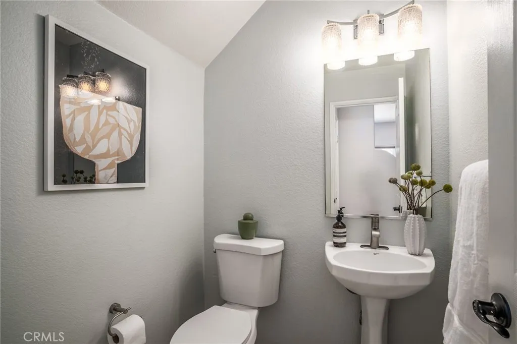 Photo #16: OC25147312 Listing: Photo #16