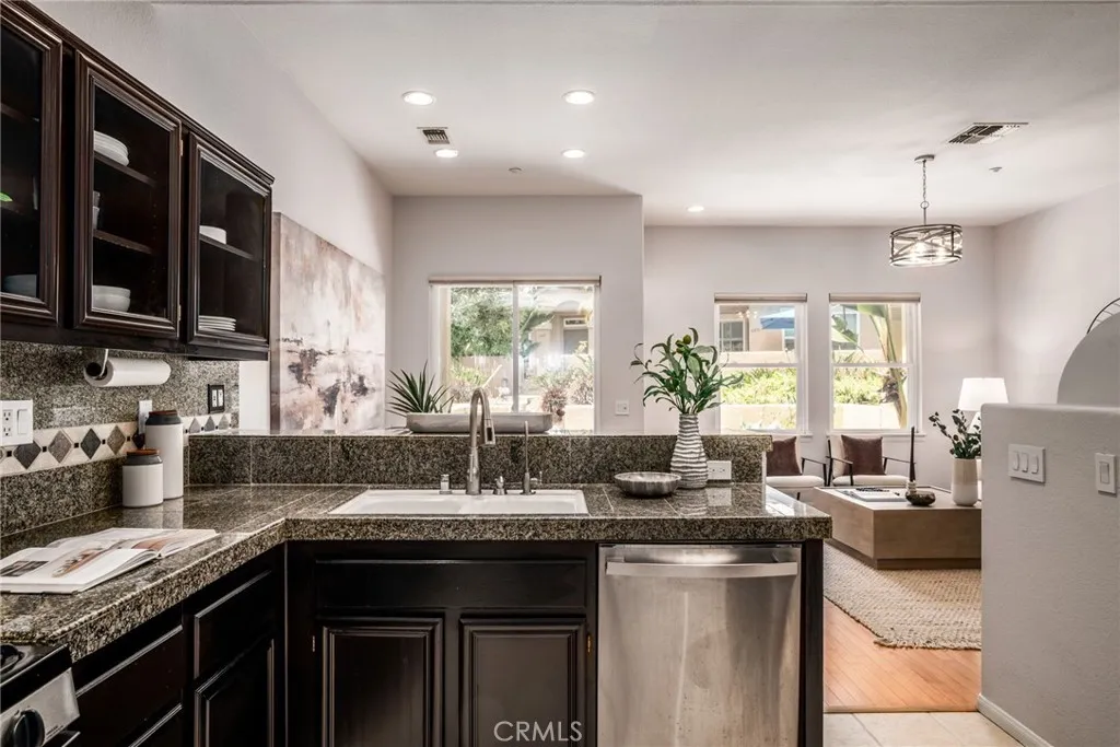 Photo #4: OC25147312 Listing 
