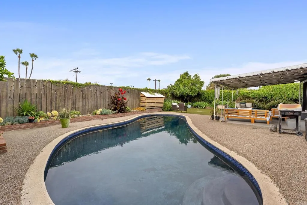 https://cdn.realtyfeed.com/cdn/127/306492800/0da2fe44b2ace73156f757429635d9a3.webp