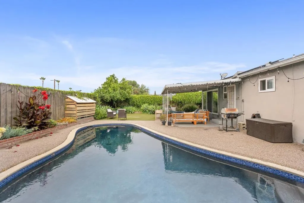 https://cdn.realtyfeed.com/cdn/127/306492800/61f2f48ac18cf6fc46a8b05a8e72fdff.webp
