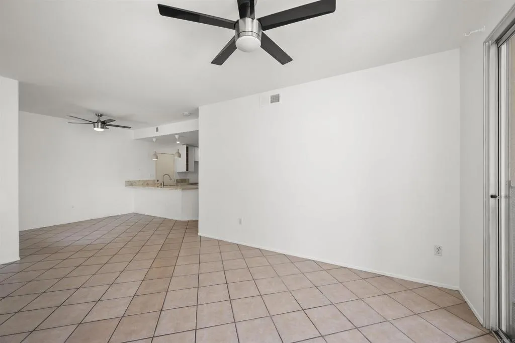 Photo #8: PTP2505342 Listing: Photo #8